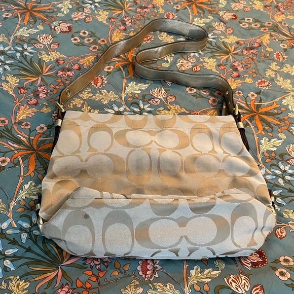Coach Crossbody Purse - Picture 4 of 15